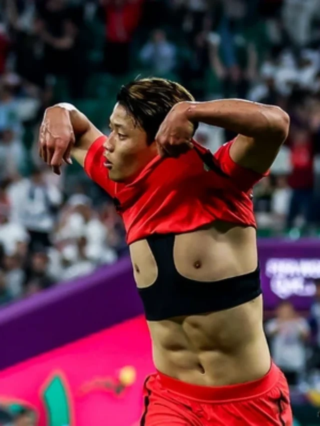 Hee Chan Hwang celebrating against portugal